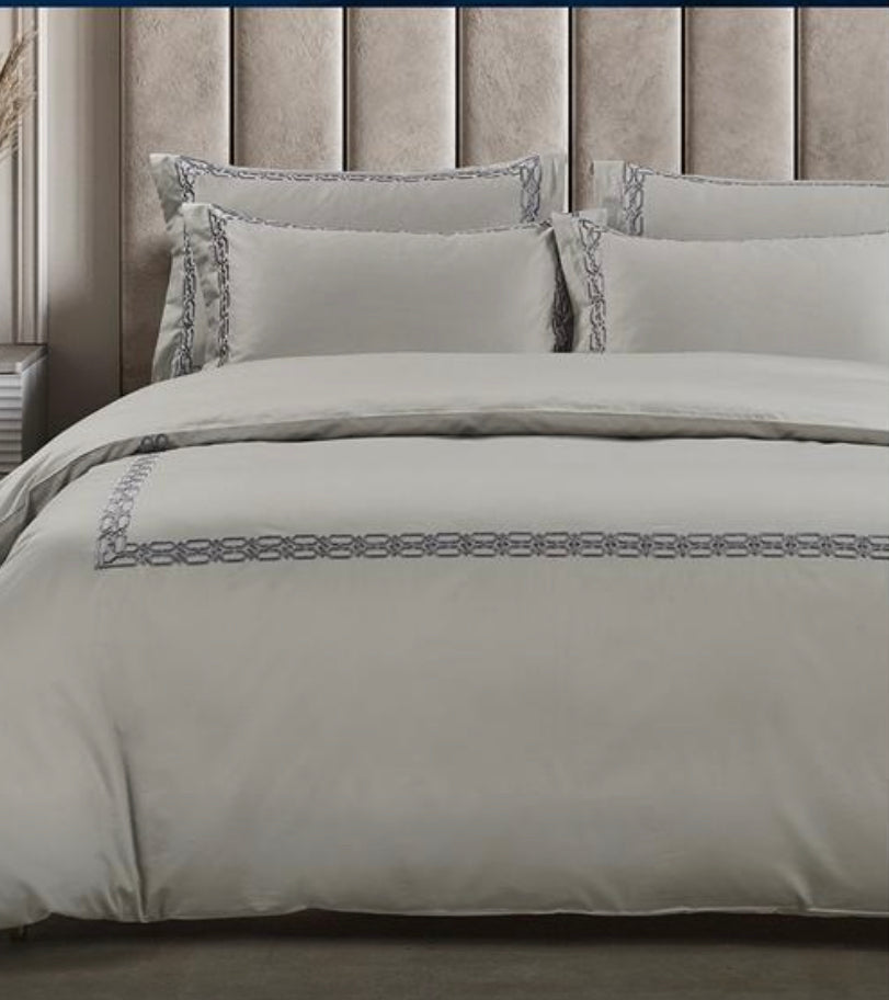 Kathy Duvet Cover – 400 Thread Count Egyptian Cotton Bedding