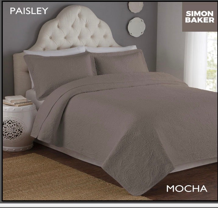 Paisley Quilt Set