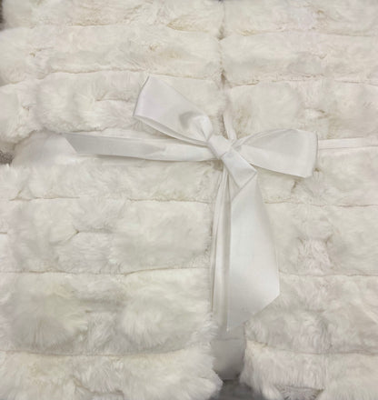 Faux Fur Ribbed Blanket