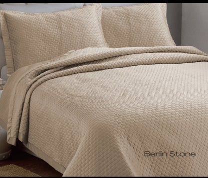 Berlin Quilt Set